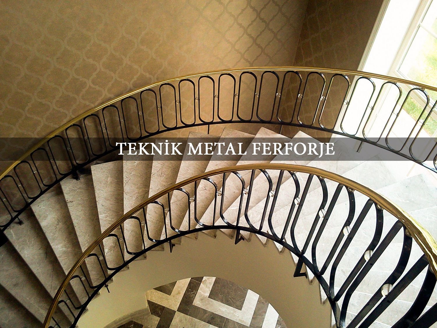 Merdiven Korkuluğu Pirinç Küpeşteli Ferforje